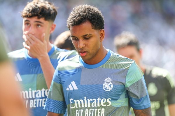 I wanted to quote 100 million! Reporter: City Group executives oppose Manchester City signing Rodrigo + selling Savigno